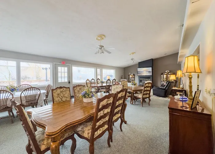 Victorian Inn Bed And Breakfast